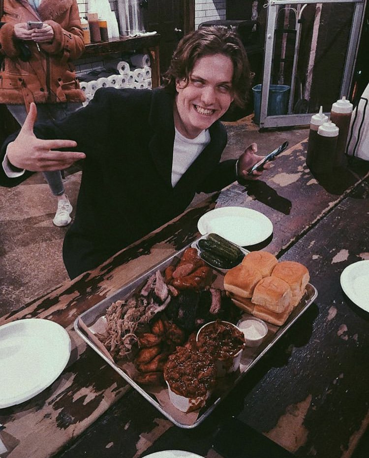 robinjtr's tweet photo. Throwback to NYC 😵 the beans were great... ❤️ https://t.co/8oKIu0Sxoe