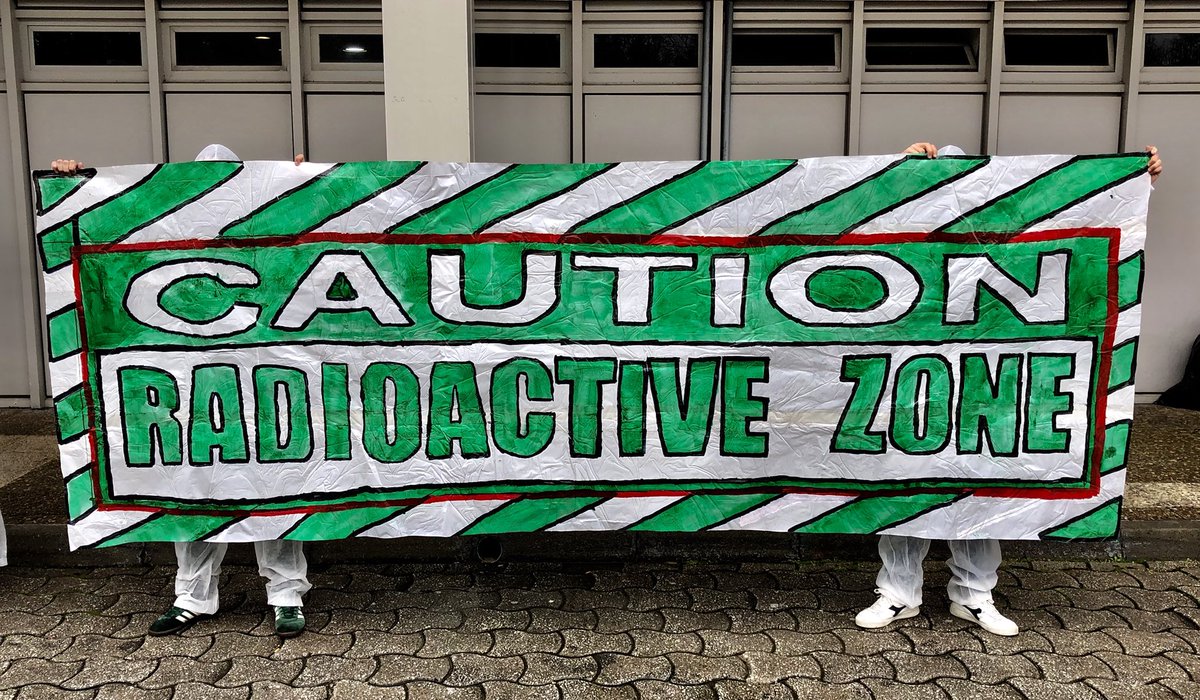 ultramroffender's tweet photo. Pese al resultado... otro que nos llevamos. Los derbis pertenecen a los aficionados y el espectáculo está en la grada. #RADIOACTIVEZONE https://t.co/MPHbIOuuMD