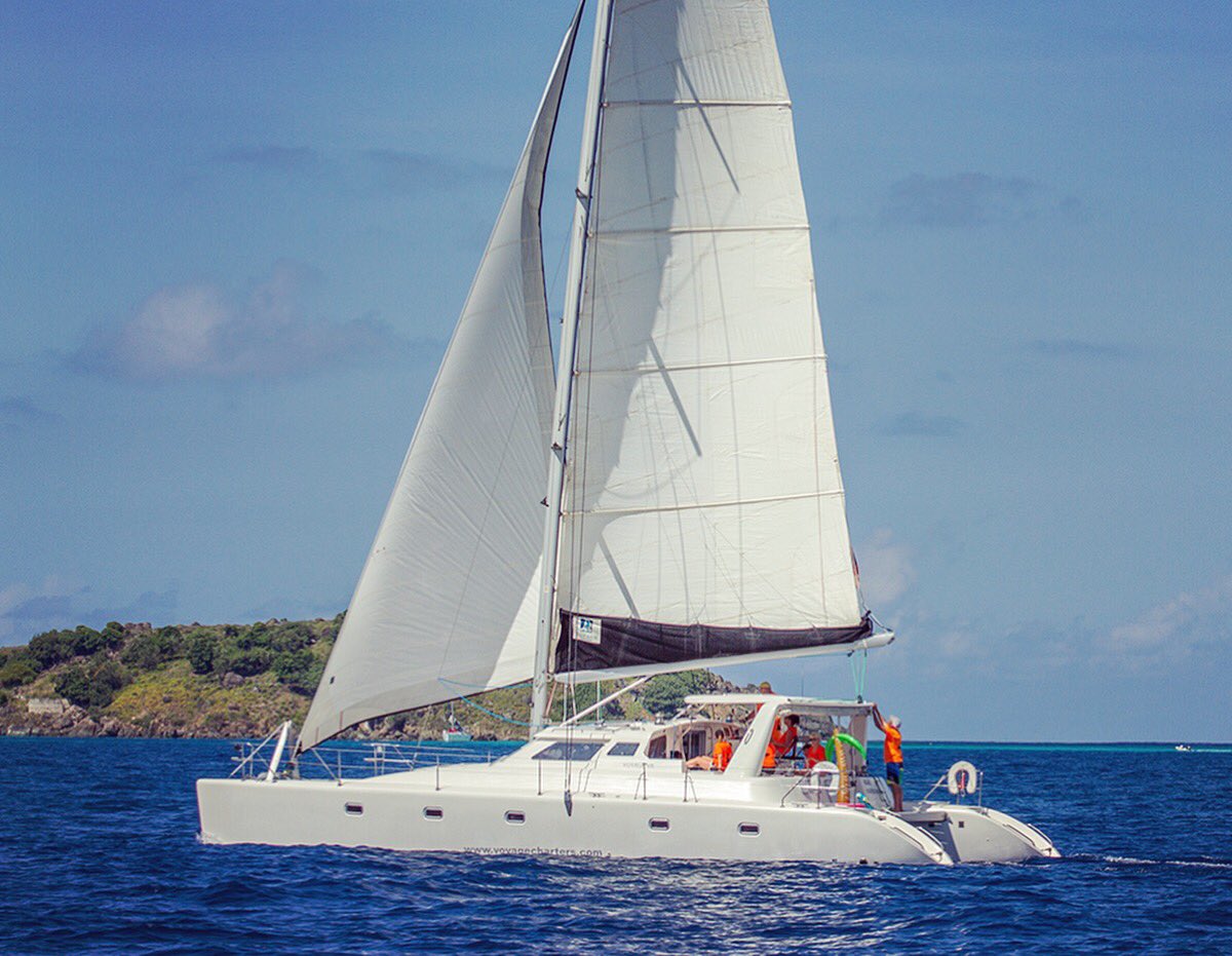 VOYAGEcharters's tweet photo. “We travel not to escape life, but for life not to escape us...” -Anonymous
🔹🔷🔹
#lifeexperinces #perfectplace #livefully #beautifulbeyondwords #bviIslands #travel #turquoisewaters #friendsandfamilyadventure #specialvacation #VOYAGEexperience #boatingvacation #bvicharter https://t.co/2EuNo47XNl