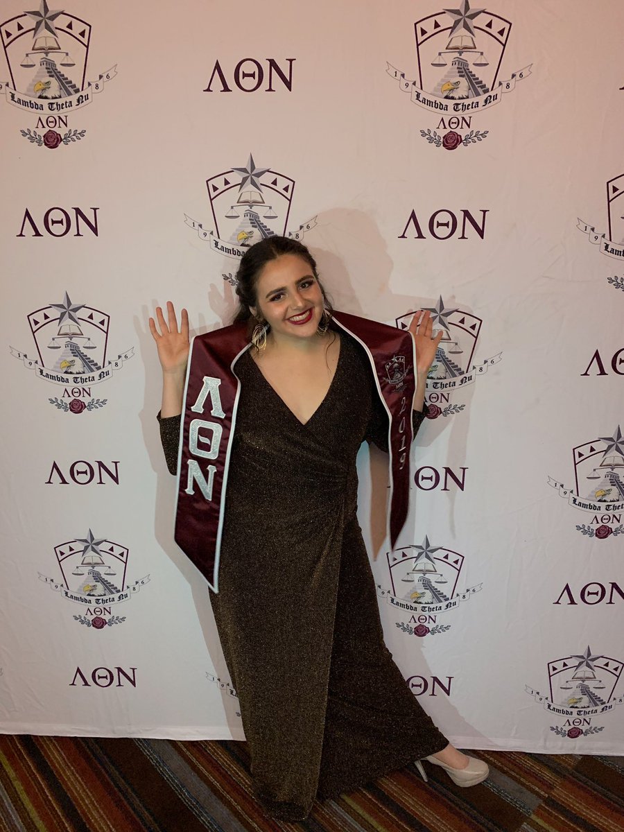 UnAbatedUpsilon's tweet photo. Our beautiful sisters received their sashes for their upcoming graduation🌹✨ #Dias2019 https://t.co/8SKserY9zt