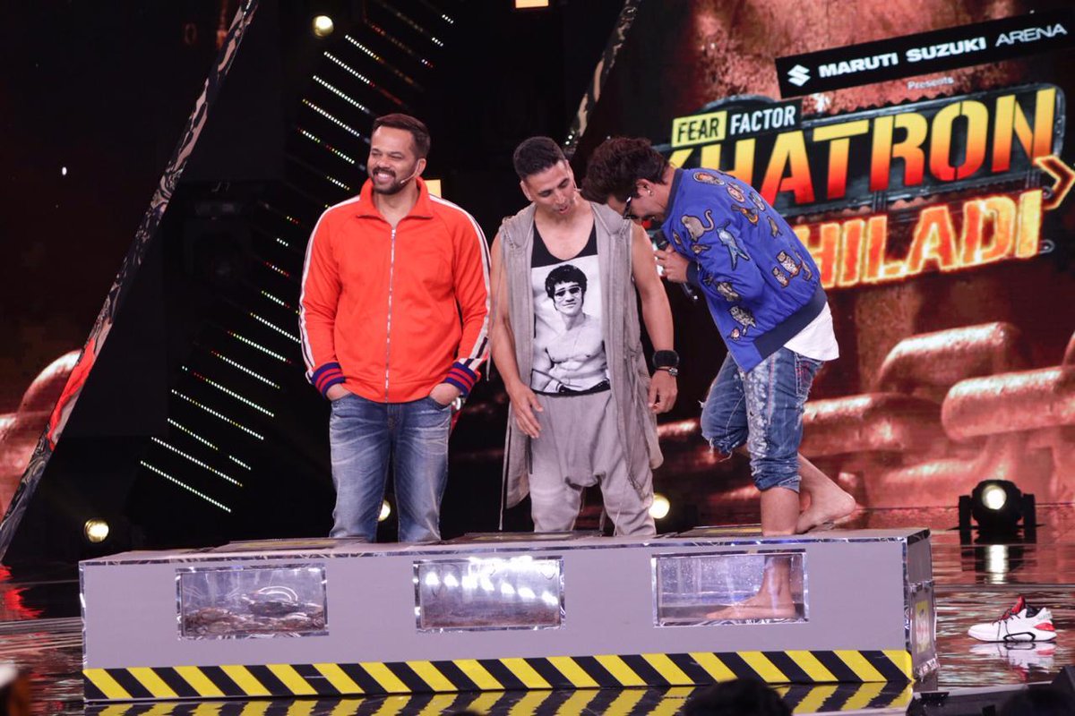 ColorsTV (@colorstv) on Twitter photo .<a href="/writerharsh/">haarsh limbachiyaa</a> has to perform this stunt given to him by <a href="/akshaykumar/">Akshay Kumar</a> and this time he cannot even abort! #KKK9 #JigarPeTrigger #KKK9GrandFinale .<a href="/writerharsh/">haarsh limbachiyaa</a> has to perform this stunt given to him by <a href="/akshaykumar/">Akshay Kumar</a> and this time he cannot even abort! #KKK9 #JigarPeTrigger #KKK9GrandFinale
