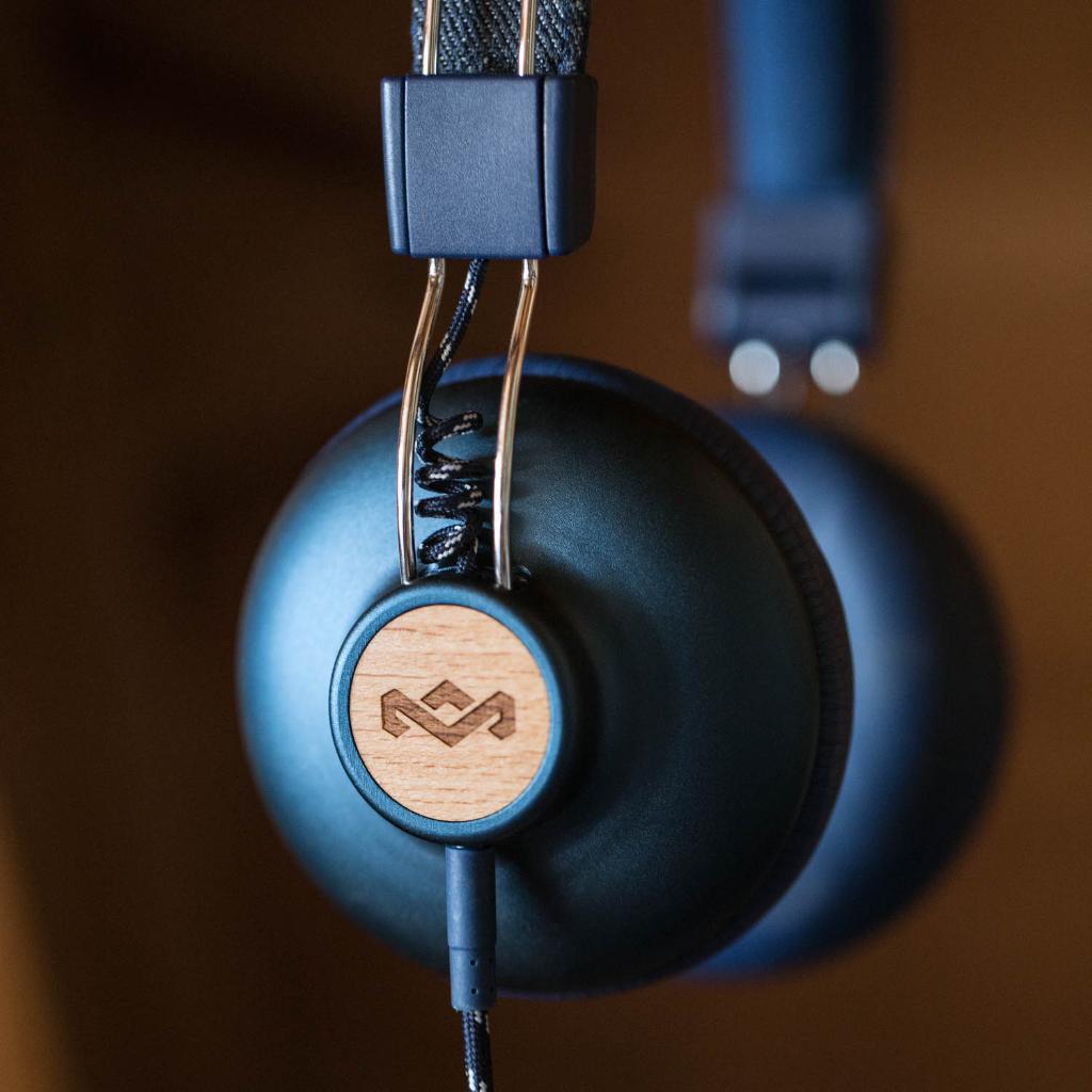 houseofmarley's tweet photo. The #PositiveVibration2 headphone is a tangle-free instant classic and lifestyle essential. ๐ฏ #HouseofMarley #ChampionSound https://t.co/RSlkLile47 https://t.co/SWYuqoiEfN