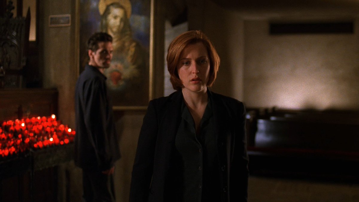 "Watching Scully. Staring, like we know Padgett can stare."(Gillian's performance in this scene is amazing.) #XFSciptWatch  #Milagro