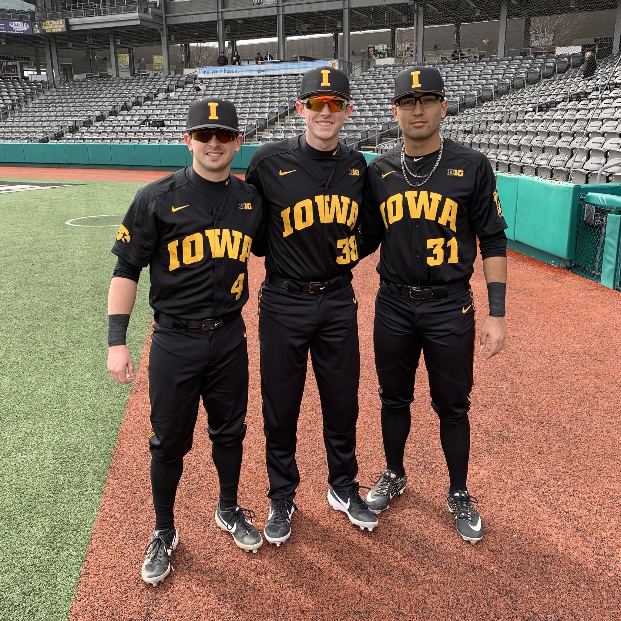 Iowa Baseball on X: Black out Sunday those pants though 👀❄️ #UniWatch  #Hawkeyes #Hellerball  / X