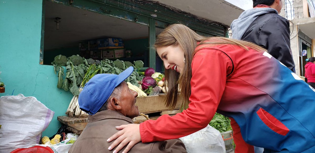 CarlaCevallosR's tweet photo. La parroquia de #Lloa es de vital importancia para el sur de nuestra capital, debido a su producción agrícola. Me mantengo trabajando con sus moradores para la creación de un mercado digno y capacitar a su población emprendedora. #ContigoQuito #CarlaCevallosConcejalRural https://t.co/TgQmjHuzWd