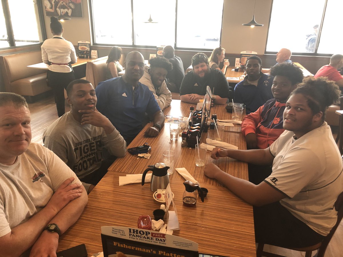 Bran Mann tweet media