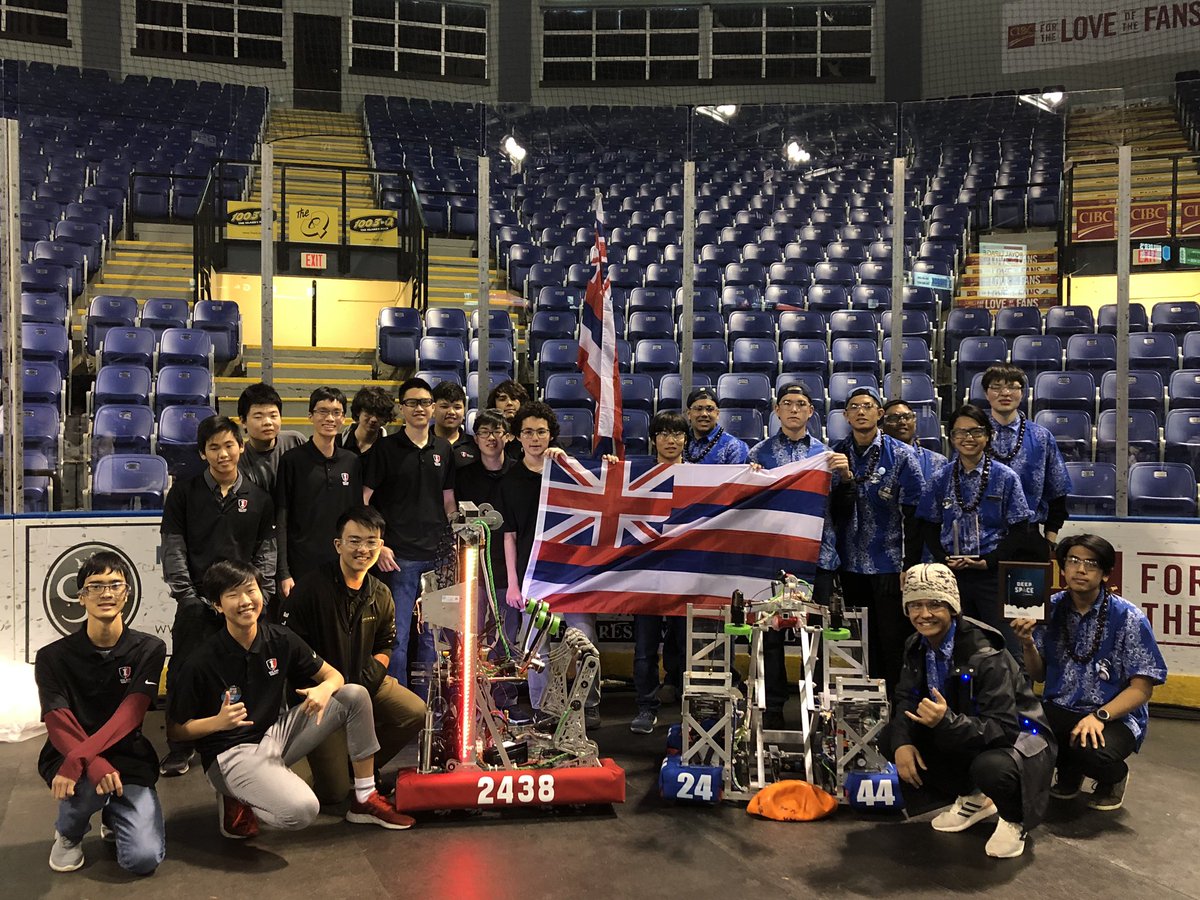 iobotics's tweet photo. ONE TEAM - ONE DREAM 🌍 #MakeItLoud #DESTINATIONDEEPSPACE #canpacificfrc @FrcRobotics @FRCTeams @CANFIRST @Iolani_Raiders @Iolani_School @IoRaiderNation @Pacific_FIRST @FIRSTweets @KSNews @ksedtech https://t.co/afcxV0QBs4