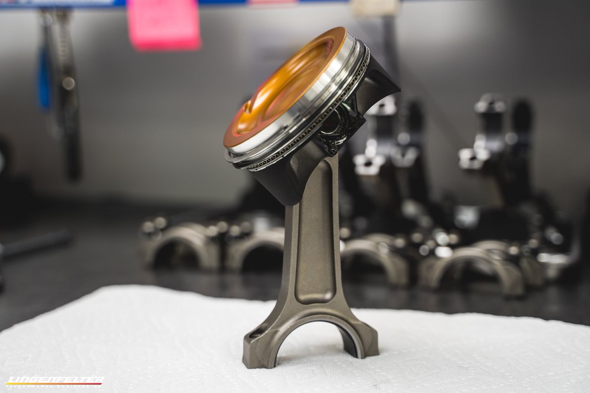 LingenfelterLPE's tweet image. Manley connecting rods and Diamond pistons are the next add on in this #buildupdate of Dirk Stratton&apos;s Formula Drift Pro 1 engine.
