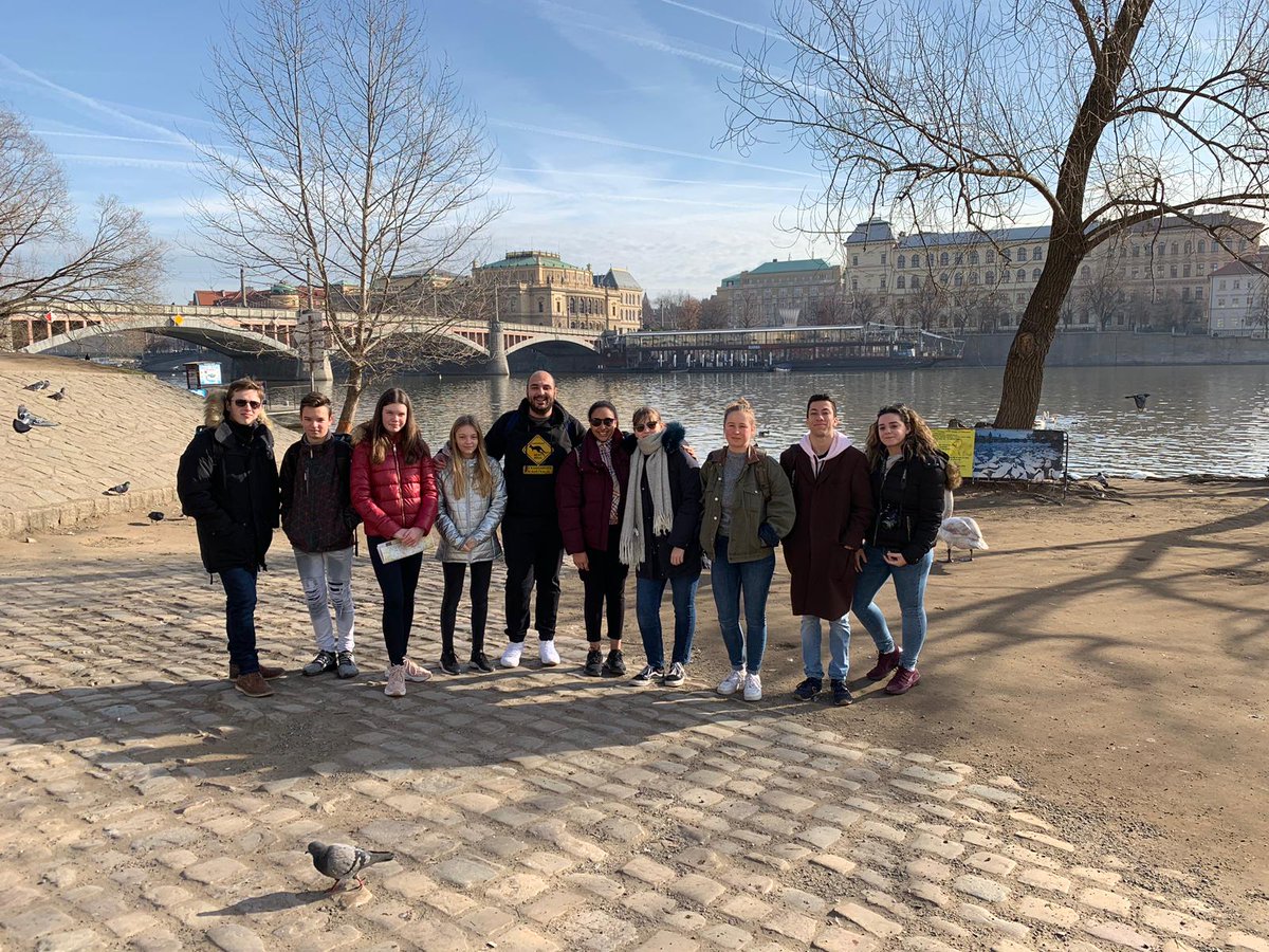 CapMonde's tweet photo. Partons à la découverte de Prague, ses jolies rues pavées et son architecture surprenante avec les photos de notre séjour de la semaine dernière ✈🇨🇿 Vous avez déjà visité cette capitale européenne ? Vous avez aimé ? 😊
#capmonde #prague https://t.co/aDif33bsVc