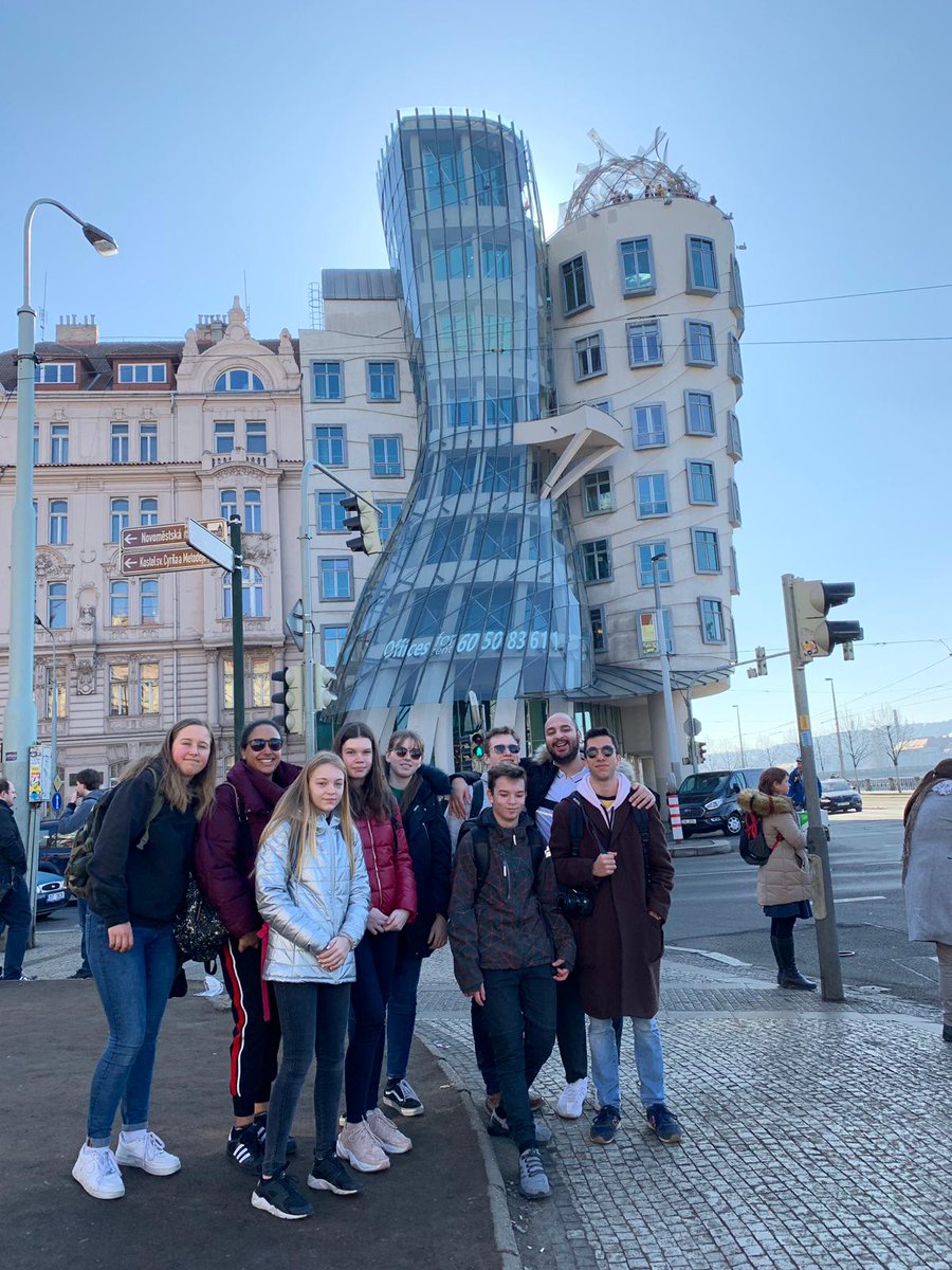CapMonde's tweet photo. Partons à la découverte de Prague, ses jolies rues pavées et son architecture surprenante avec les photos de notre séjour de la semaine dernière ✈🇨🇿 Vous avez déjà visité cette capitale européenne ? Vous avez aimé ? 😊
#capmonde #prague https://t.co/aDif33bsVc