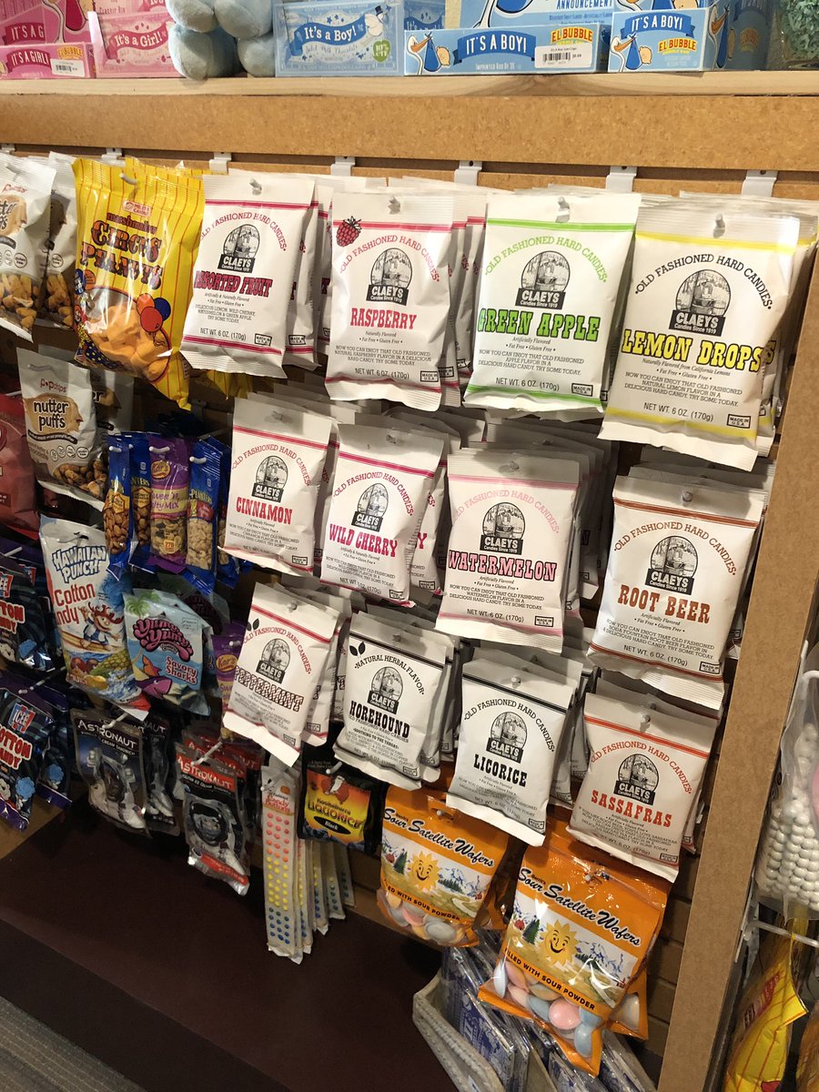 mansfieldtxff's tweet photo. Thank you AndiMac Candy Shack in Mansfield Texas, for providing all the concessions at the film festival.  Check out the interview on Facebook.  @andimaccandyshack #film #popcorn #moviepopcorn #festival #mansfieldtexas #dfw https://t.co/ypR2sCYBsX