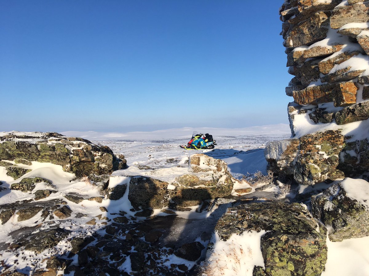 Skidoo&amp;Lynx pariskunnalla kevättä ilmassa💙