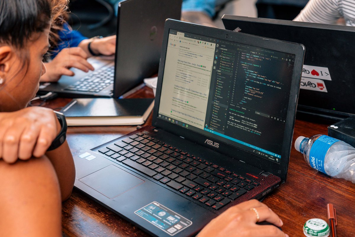 Jeantheu's tweet photo. It's always amazing to see the work the girls produce at our hackathons. Crossing my fingers for all the girls doing their interview this week with American Express. Goodluck and show them how great you are...#SAmexHack 🍀🍀🍀🍀 https://t.co/EuwwLrVcjv