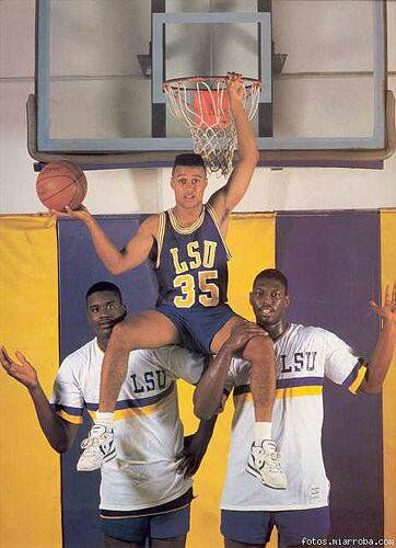 Ahmadinejad1956's tweet photo. Happy 50th Birthday to Mahmoud Abdul Rauf! May you continue to have a long and prosperous life. @RaufMahmoud #StephbeforeSteph #LSU #BIG3 https://t.co/r3YWUNF64c
