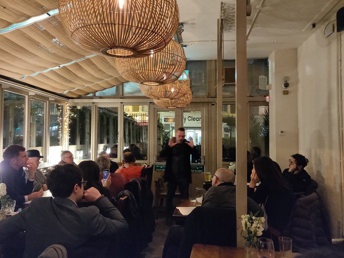 "Is Corbynism left-wing populism?" <a href="/paulmasonnews/">Paul Mason</a> addresses a full room in rainy Islington.