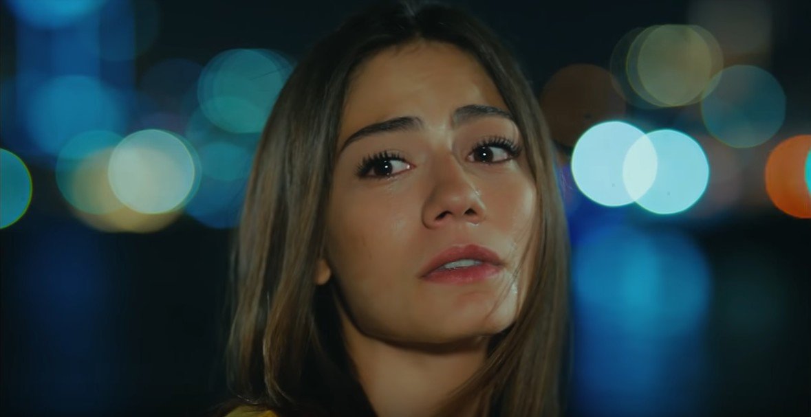 7. Bölüm: Sanem resigned but Can won't accept it. Sanem tries to escape him but she fails. At the rocks, Can confesses his feelings and asks her to do the same. She gets to decide whether she wants him to stay or leave. Sanem, caught up in her lies, asks him to leave ...