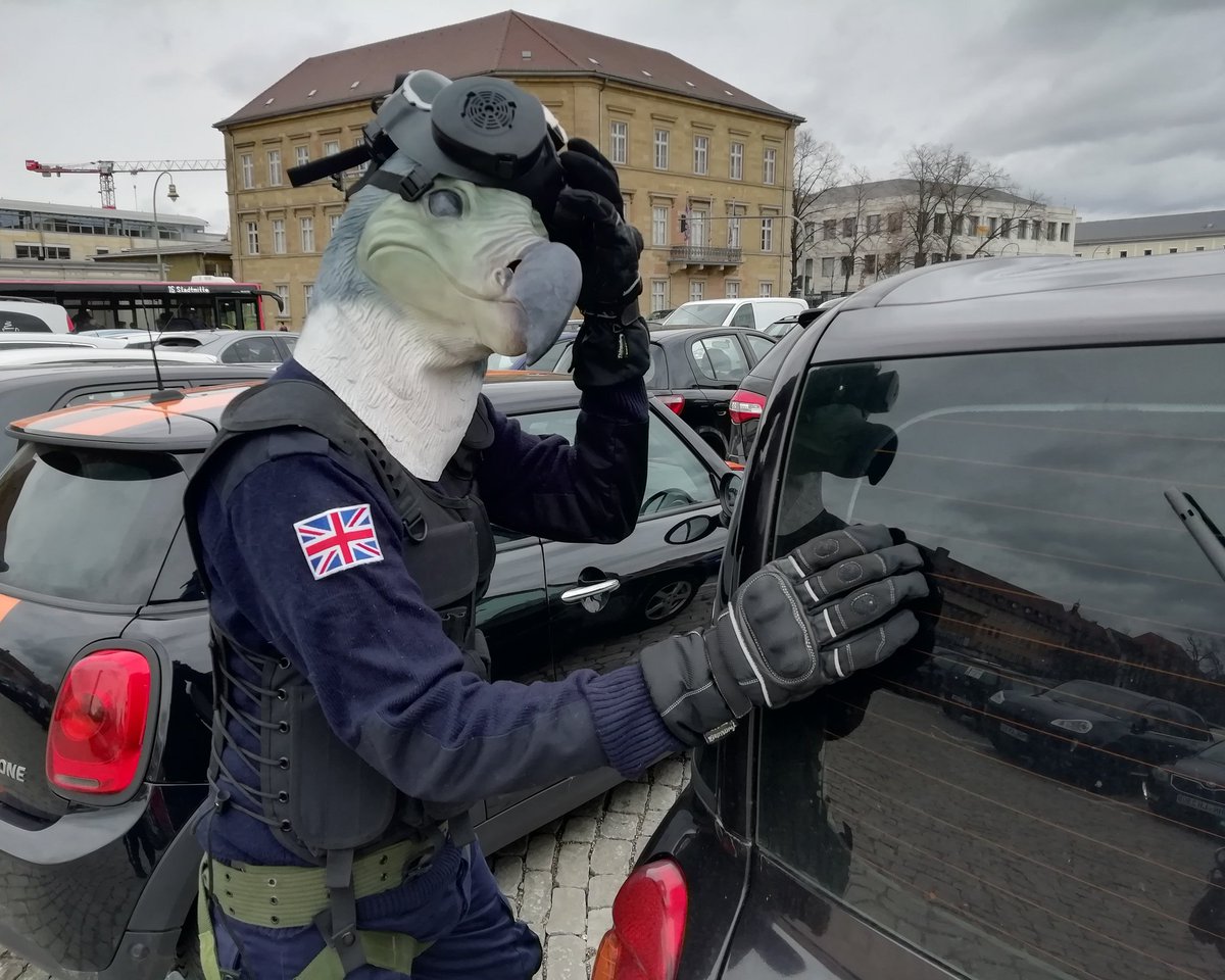HorstenauCos's tweet photo. Finally the Mute face reveal in #RainbowSixSiege
#cosplay #dodoislife
Thx to @xXRefsefXx https://t.co/RbFu55j9YT