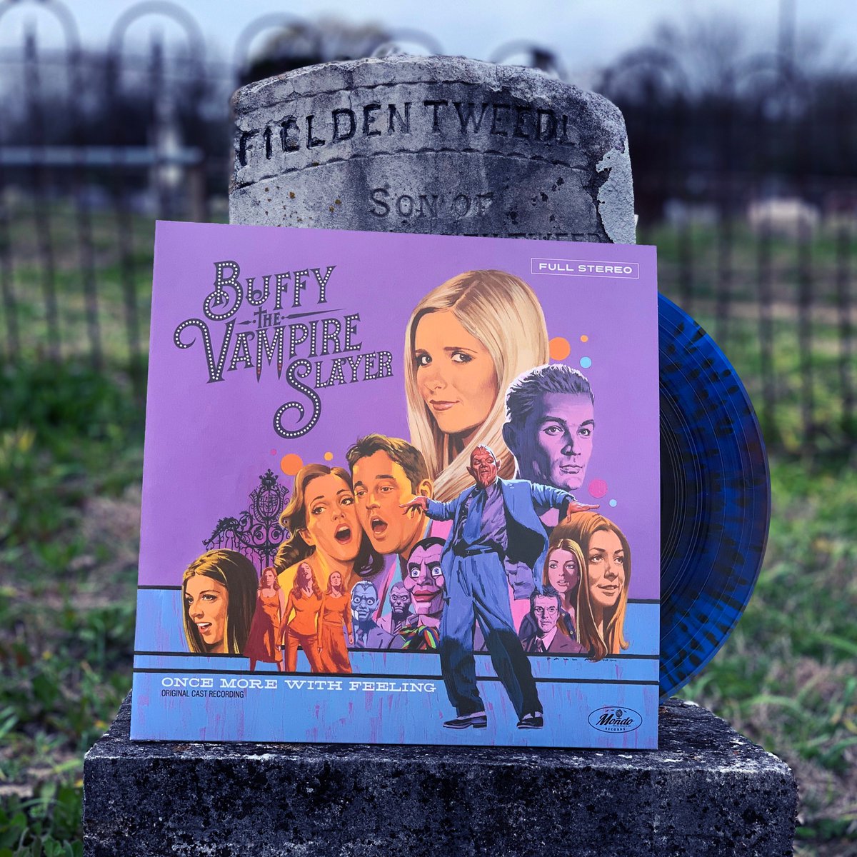 hav det sjovt subtropisk Begge Buffy the Vampire Slayer on Twitter: "Another #BuffySlayDay Giveaway!  Here's your chance to win the brand new “Once More with Feeling” Vinyl.  Rules are simple: Follow us, @SwagByFox &amp; @MondoNews Like this