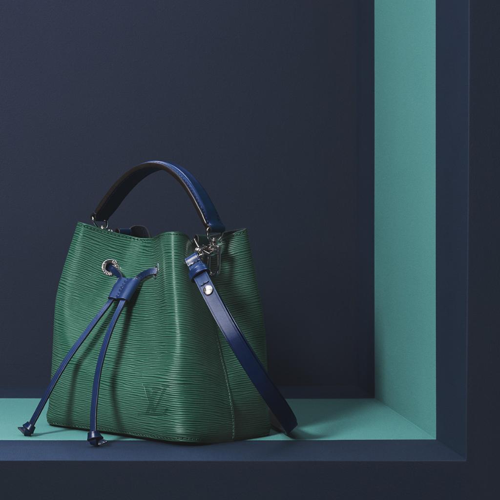 Louis Vuitton on X: Epi leather meets a new form. The NéoNoé BB is  #LouisVuitton's latest bucket bag in a new smaller size. Find out more  about the online pre-launch at