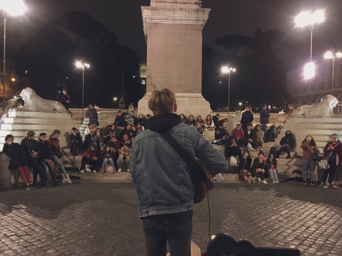 tim_newman_'s tweet photo. LAST busk of the tour, and what a special time it has been. Thank you so much Rome & Italy #TimBusking https://t.co/3ArBOtYmP2