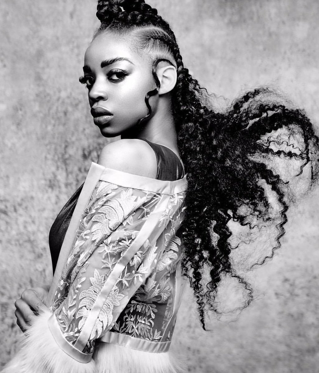 By <a href="/rickrobertshair/">RICK ROBERTS</a> #photoby <a href="/desmondmurray/">Desmond Murray</a>  #mua @jo_sugar  #stylism <a href="/bernardstylist/">Bernard Connolly</a> para los #tctawards019 #livefashionhair #LIVE019 @livefashionhair #mediapartner #revistapeluquerias #revistabarberias #barberiasmagazine #50anniversary #RevistaPeluqueriasCumple50años