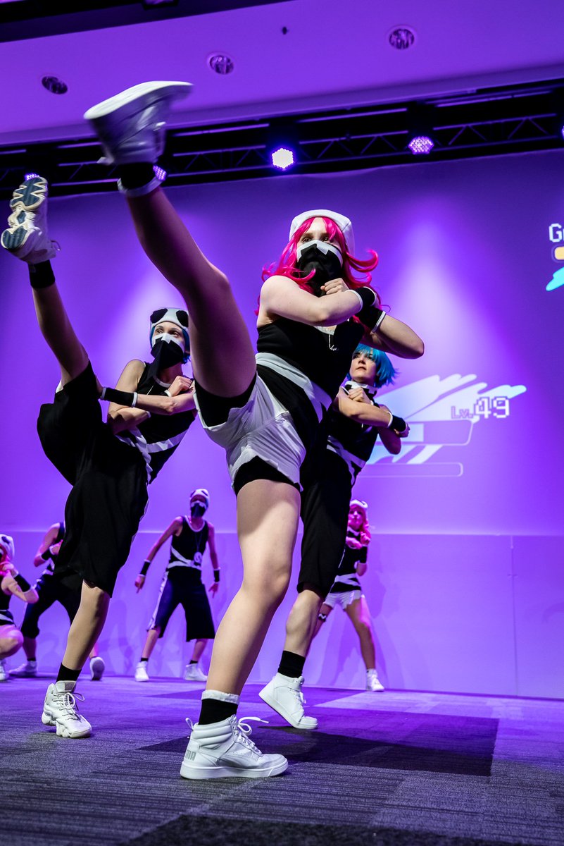 nyymix's tweet photo. Jotain #yukicon väliaikashow + treenikuvia: https://t.co/wihQ7NORAn #rintsumode https://t.co/TsAK1QpjyX