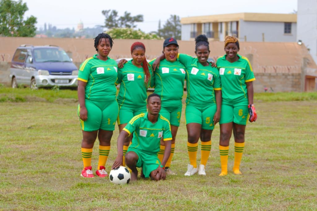 GCWR_Uganda's tweet photo. HIGHLIGHTS Of THE WOMEN SEX WORK INTER ORGANIZATION TOURNAMENT
#KickforEquality
Team #Hope
(WOPEIN, SLUM, EDWA, Kuchu Shiners Uganda and WOD)
They are all sex work led groups striving to promote rights of women sex workers in Uganda.
#AmplifySexWorkersRights
@UAFAfrica https://t.co/Z9nntS6y3o