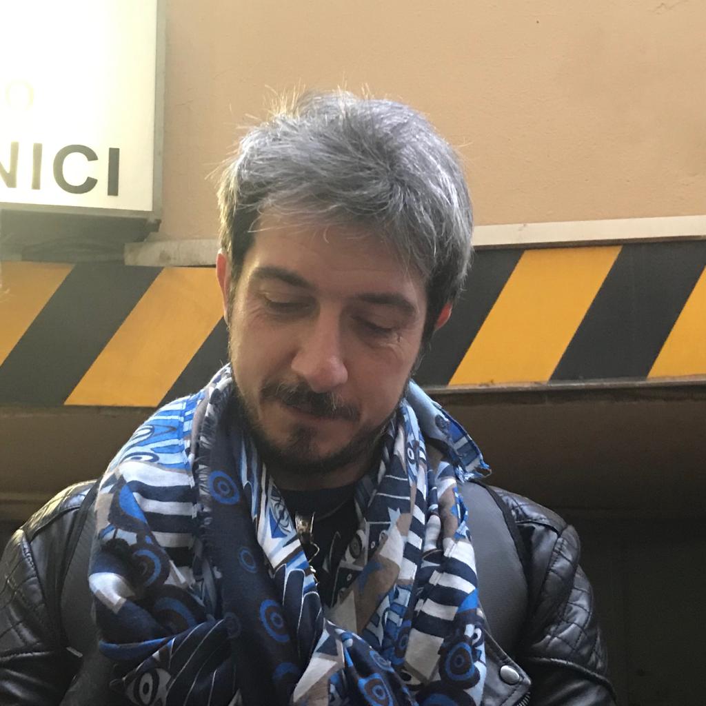 puttipatrizia's tweet photo. @_PaoloRuffini uno splendido, irriverente, furbetto, Puck....Non sono di parte quando dico "la punta di diamante" dello spettacolo...i monologhi sono il tuo forte e qui compare tutta la tua bravura...in
#sognodiunanottedimezzaestate e in #modalitaaereo sei veramente Top https://t.co/mVUxeWaELw