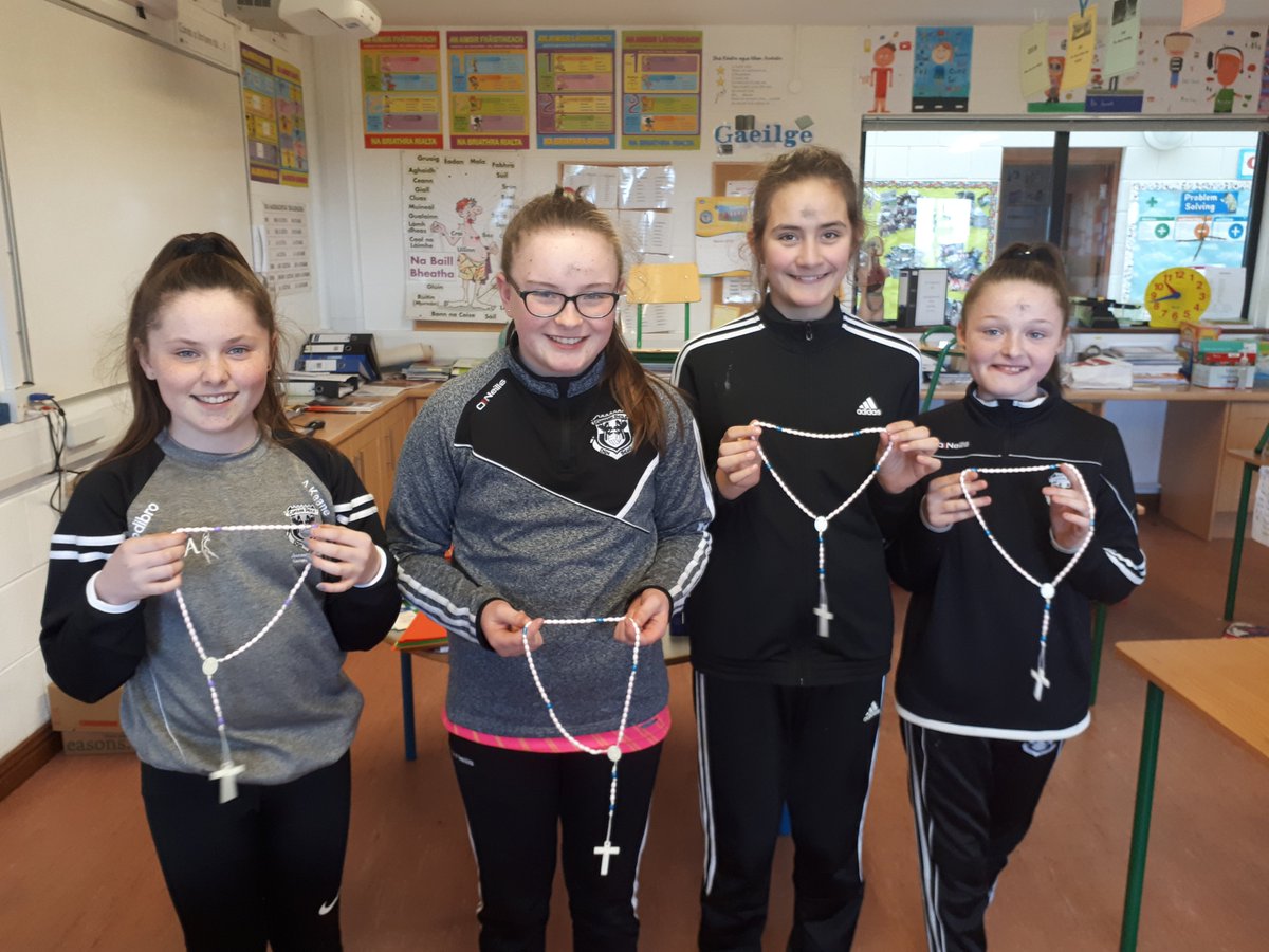 Doonbeg_NS's tweet image. Congratulations to our 6th Class girls who received the Sacrament of Confirmation last Thursday.