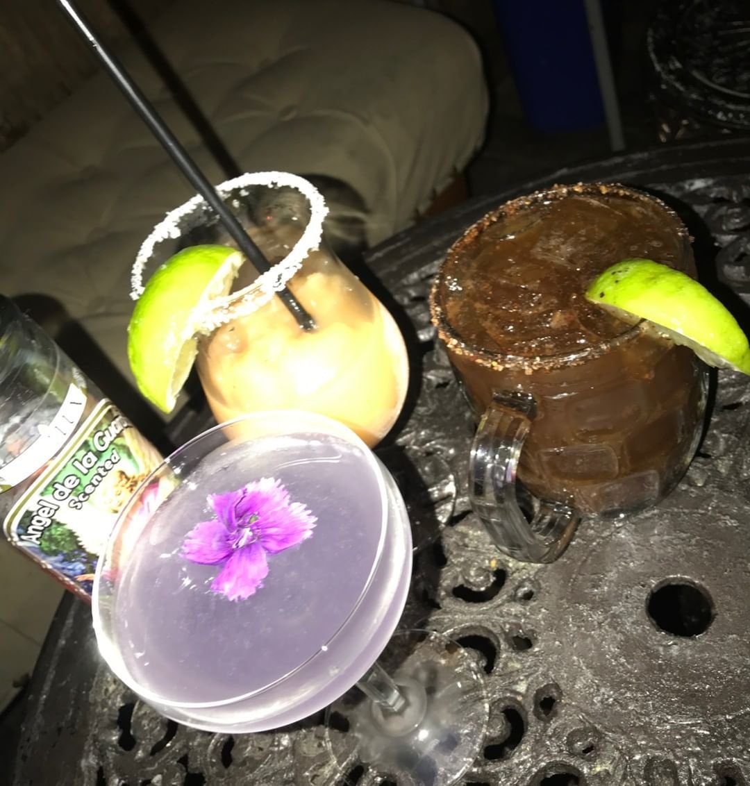 mimadres's tweet photo. "Dedícate a degustar la vida 🍾🥂 así como lo haces con tu coctel favorito. ¡Deja de ser espectador y conviértete en protagonista! 🍷🍺🥃 "
Sunday Funday anyone? It's time for a drink!
📷: degustandolavidapr https://t.co/NfTdEPCGFB