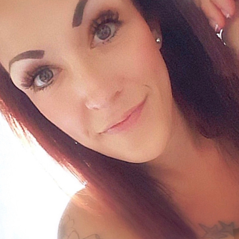 FAVORCanada's tweet photo. ‘Recovery hasn’t been easy; but I’ll take a bad day in #recovery over a day in active #addiction. My mission now is to help others with addiction &amp; #MentalHealth issues. One day at a time. Life is beautiful.’

Thank you Tasha, we appreciate you! <3

https://t.co/6J73RIKZ7K https://t.co/dbze7CUdmi