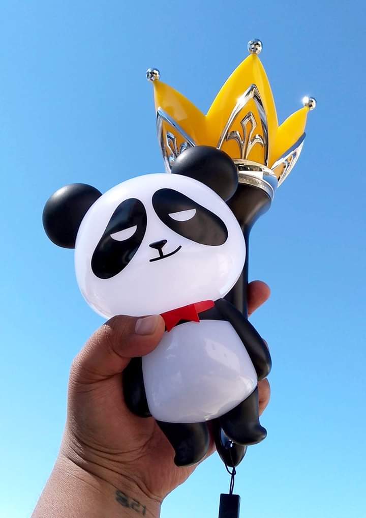 hia_andhy's tweet photo. VIP es uno de los mejores fandoms,pese a los problemas nunca han pedido sacar a un miembro del grupo, salvo unas idiotas que han surgido por ahi!
Pero yo se que no permitiremos que eso pase, podemos con esto y mas!
Fuerza VIP <3
#SeungriYouHaveUs
#VipSuportSeungri
#BIGBANGis5 https://t.co/2Fupw27Qig
