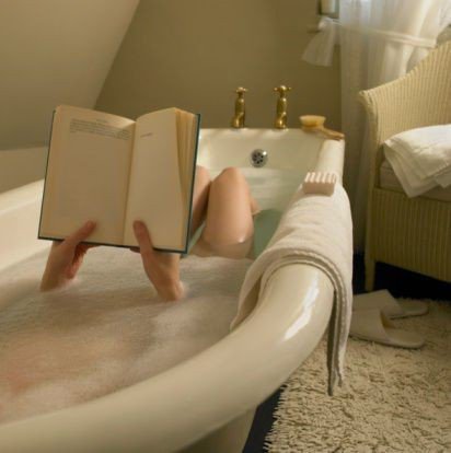 BathPics's tweet photo. Light reading https://t.co/lNzXgHB3H2