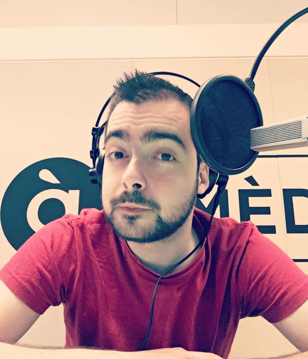 Hui t'acompanyarem fins a la mitjanit! I, si t'abelleix, pots demanar la teua cançó mitjançant les xarxes socials i el WhatsApp 655 655 505.
Com sempre, en la ràdio d' <a href="/apunt_media/">À Punt</a> : en el teu receptor, en aplicacions per a dispositius mòbils i també per Internet.
<a href="/pabloguerola/">Pablo Guerola</a>