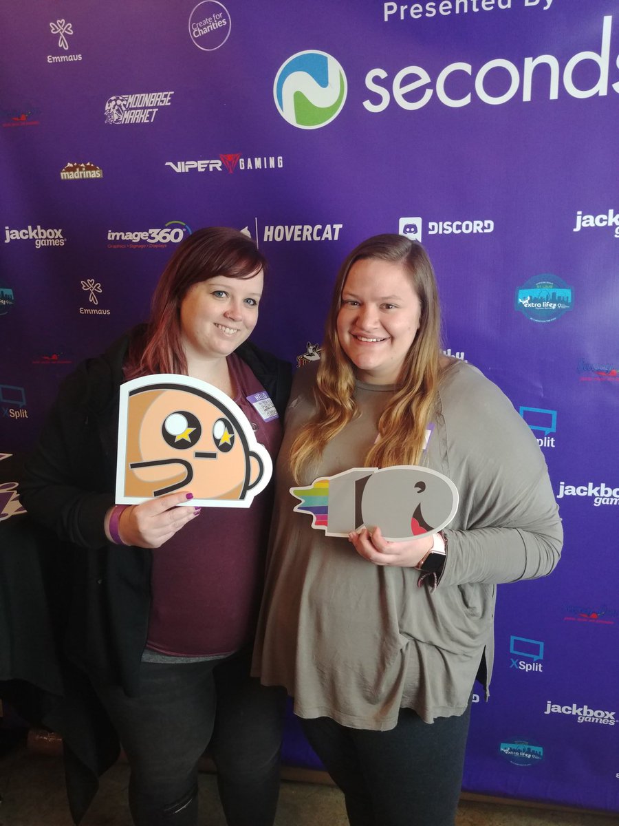 SnD_Plays's tweet photo. @TwitchStLouis Last night with @swordandstory and @CatLadySimmer. Had a blast. Can't wait till the next meet up!
#twitch #twitchstlmeetup https://t.co/SjK4GWMtLN