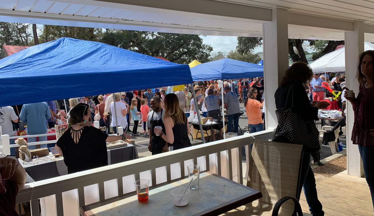 chiefnugent's tweet photo. @mrschiefnugent and @chiefnugent spent some time at the #ChiliCookOff today. Thanks @IslandBarSouth &amp; @MidwayFireResQ Professional Firefirefighters Association #Local3617 for supporting @MakeAWishSC #GoodChili Fun meeting @PawleysIslandPD Chief Fannings Dad, @FDNY Chief Fanning https://t.co/dpzjfbPwbg