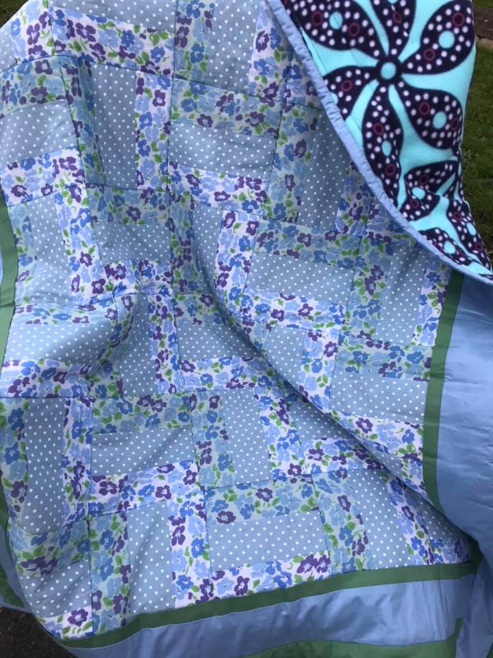 QuiltsforDreams's tweet photo. https://t.co/im7erDcj0E #blue #bluepatchwork #homedecorideas #EtsySeller #MothersDay #mothersdaygiftideas #lovepatchwork #quilts #quilting #patchworkquilt #patchworkflowers #OnlineCraft #womaninbiz @HandmadeHour @Artcraftfinder #handmadegifts #etsyshop #patchworkandquilt #retweet https://t.co/tdKYNX1FYa
