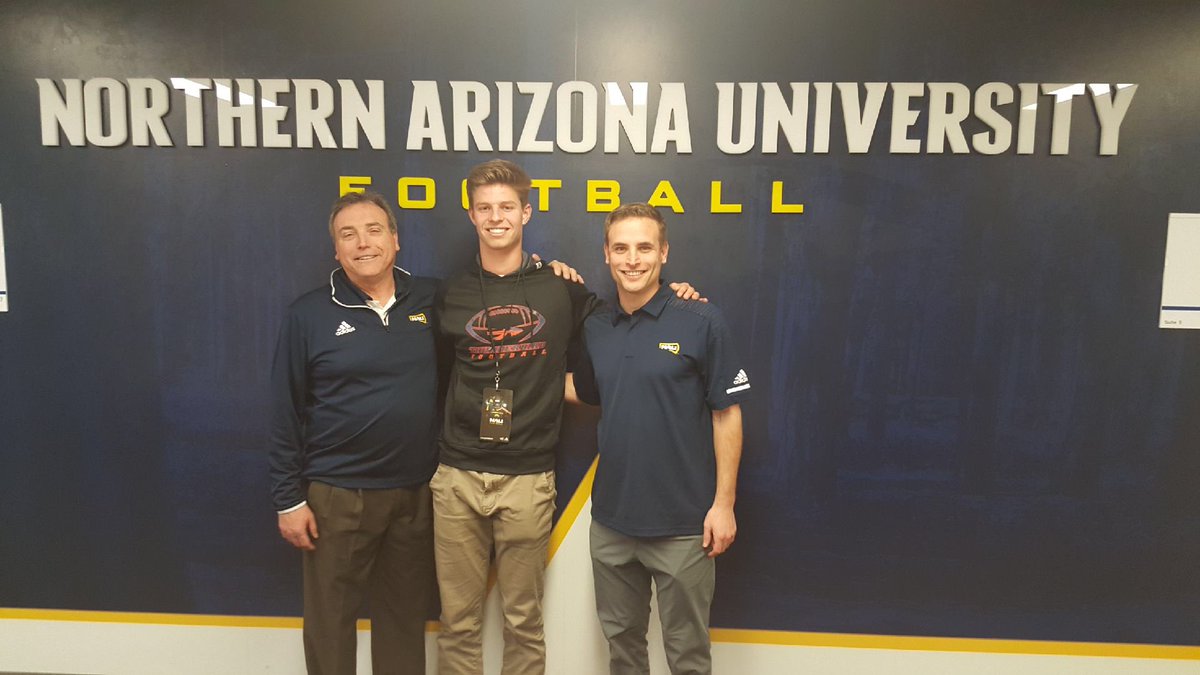 trevormessing's tweet image. After a great visit yesterday, I am very honored to announce that I am committed to NAU to further my academic and football career‼️🌲@Elev8QBacademy #NAUStrong Thank you @aaronpflugrad @CoachChrisBall