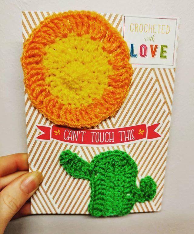 A quick little make this evening for @thegranthams using  the kit from the crochet magazine I got the other day. 
#Crochet #CrochetCard #crochetCactus #CrochetSun #CrochetCrafts #CrochetedWithLove #CantTouchThis #CrochetFun #checkpod ift.tt/2HczX6S