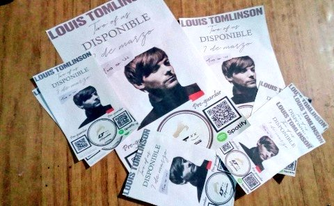 LouisT91ARG's tweet photo. #PromoTwoOfUs pre-sale (03-03) https://t.co/YeQ7HHAYAx