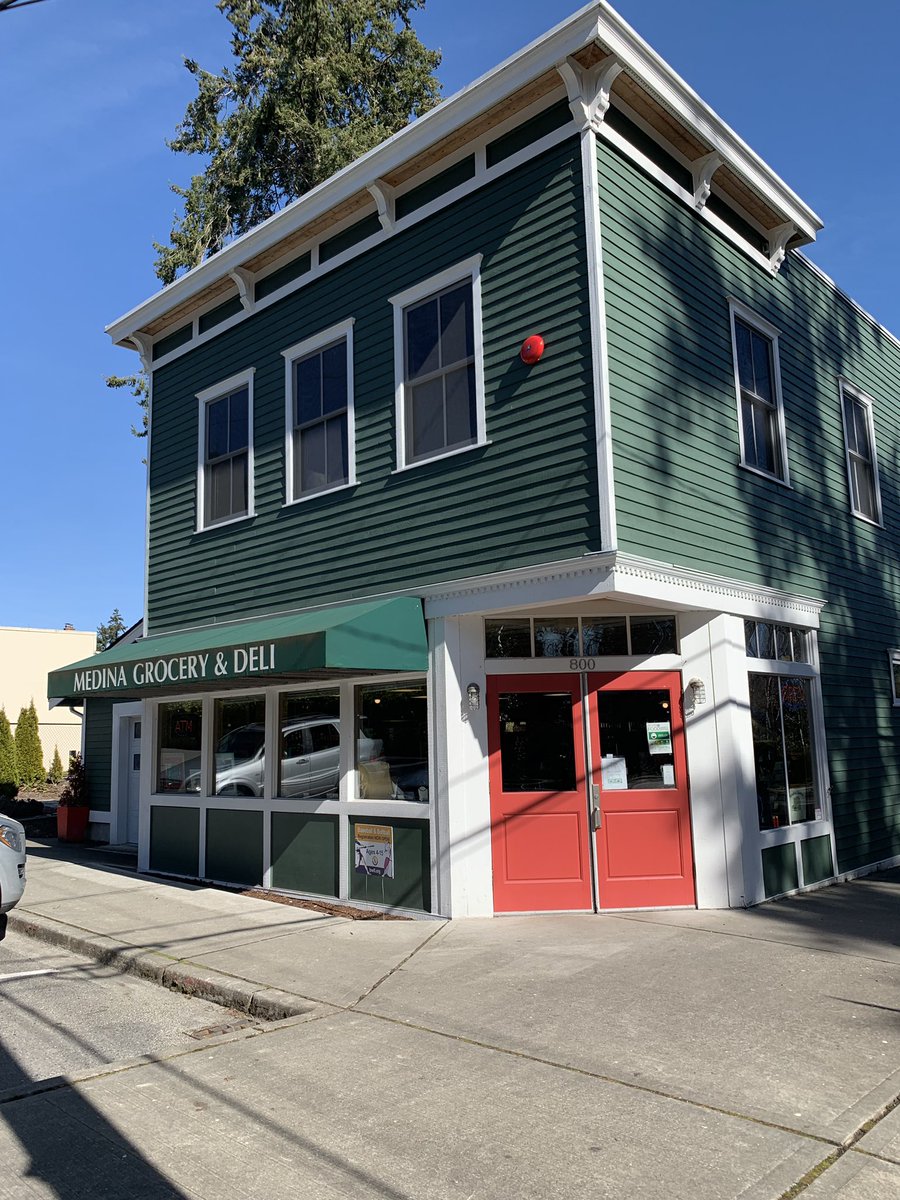 MedinaView's tweet photo. Medina Grocery! This place is adorable and a great place to get a delicious sandwich. #medinawa #medina #medinaliving https://t.co/QDPYZWXBQb