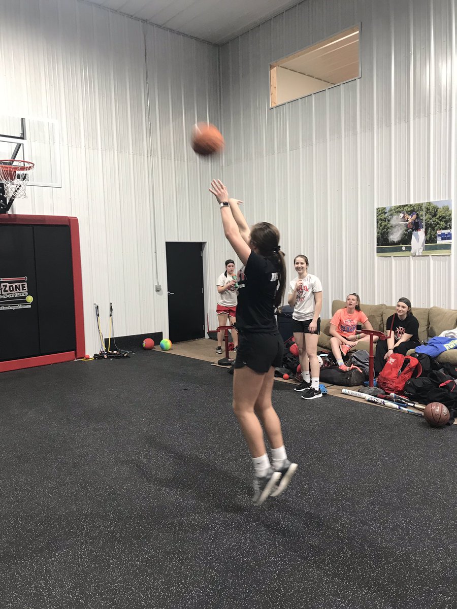 StrikeZoneBall's tweet photo. River Valley having fun tonight at the hitting clinic with a little basketball at the end https://t.co/Dnyc2DKeUE