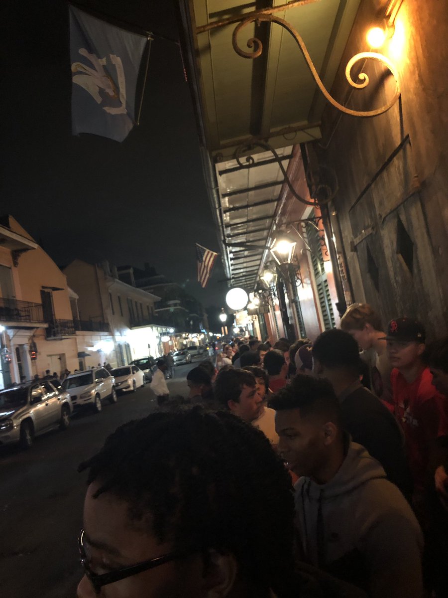 RitaDoesNOLA's tweet photo. What a line for the Preservation Hall, one of the best jazz clubs in NOLA. Can’t wait to get inside! #jazziscool #chilljams #RitaDoesNOLA https://t.co/TvLMlH7iEG
