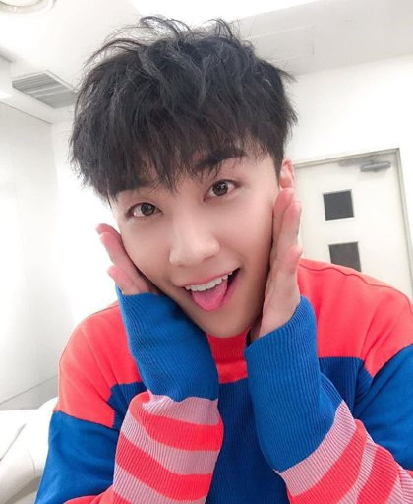 Milagros_Oport's tweet photo. #VIPStandForSeungri
#VipSupportSeungri
#SeungriYouAreNotAlone
#SeungriYouHaveUs #seungriwearebyyourside
#BIGBANGis5
#VIPWantOT5
#SeungriYouHaveUs https://t.co/iCh4bjd3LR