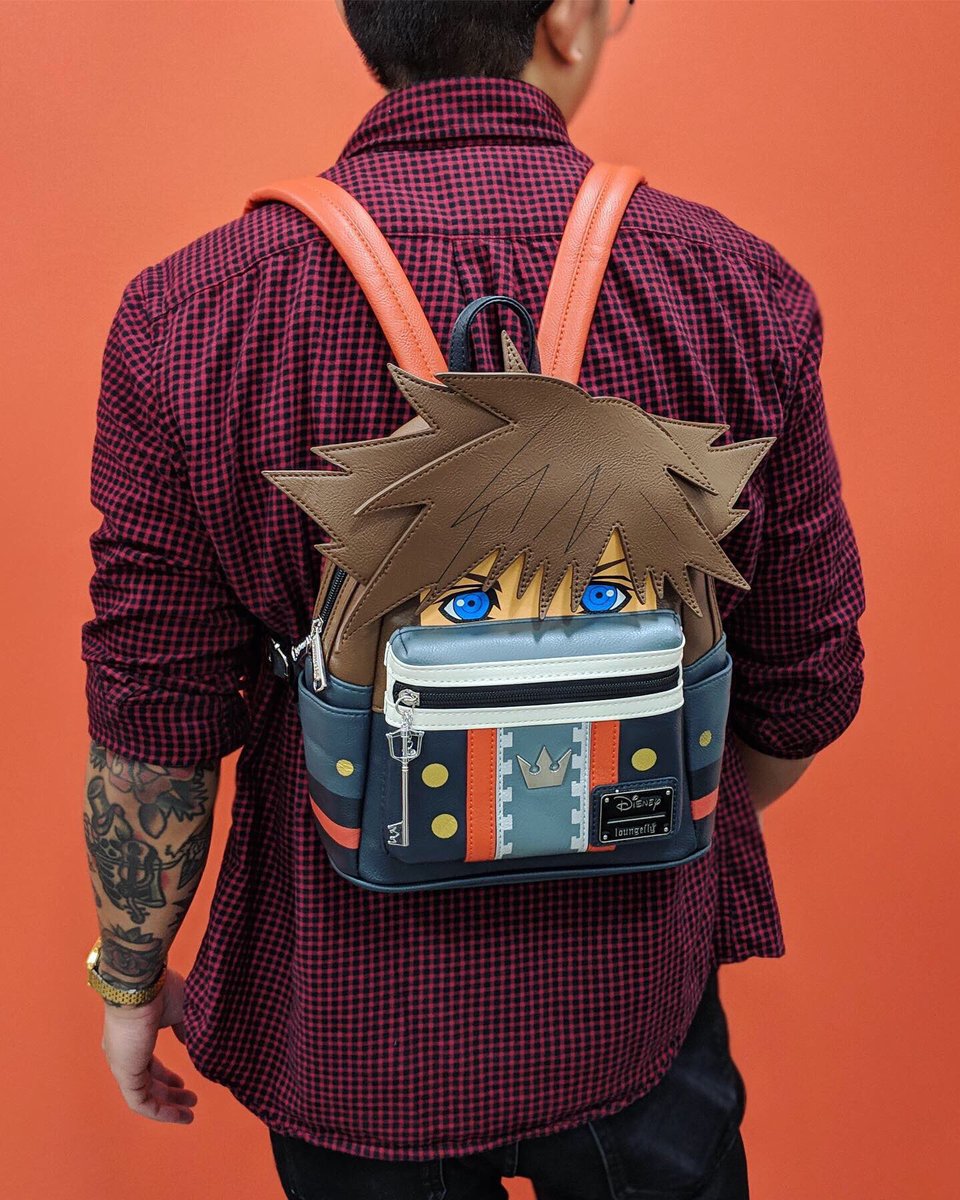 Churro On Twitter An Actual Look At The Kingdom Key Sling Bag