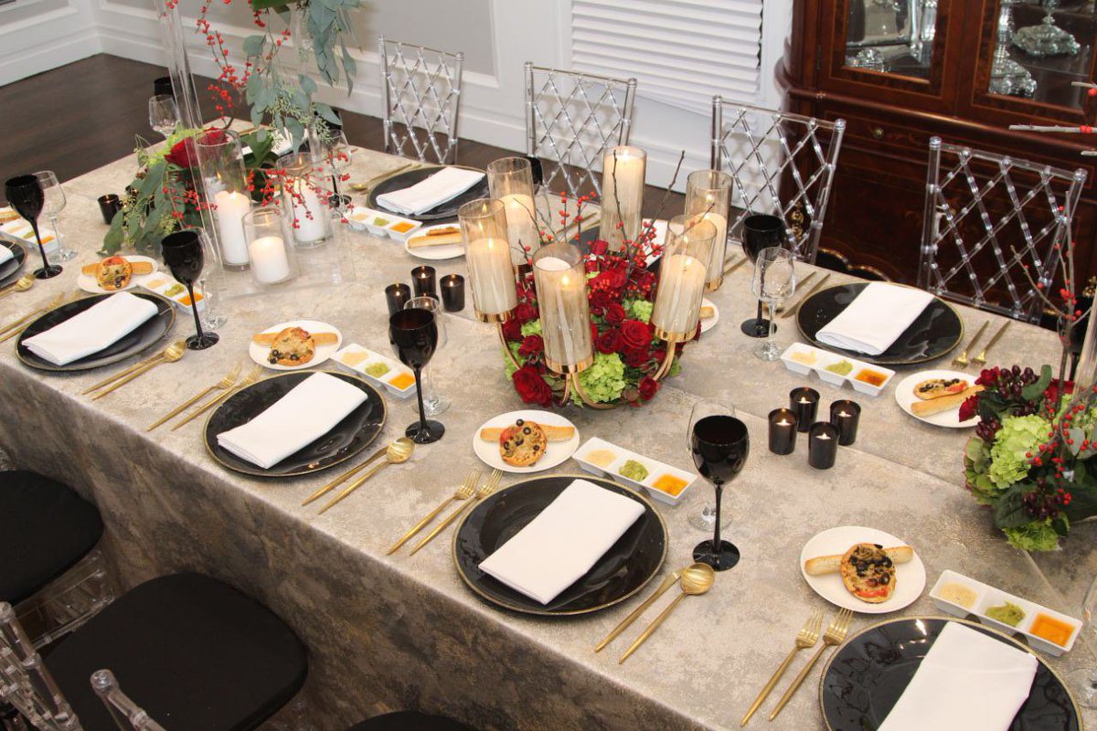 decorielevents's tweet photo. No event is too big or too small, we can do it all! 
Check out this impressive setup we recently did for a Sheva Brachos hosted at a private residence in New York. This magnificently designed, upscale event wasn’t just another Simcha, it was an experience! https://t.co/ySRVDEcHkZ