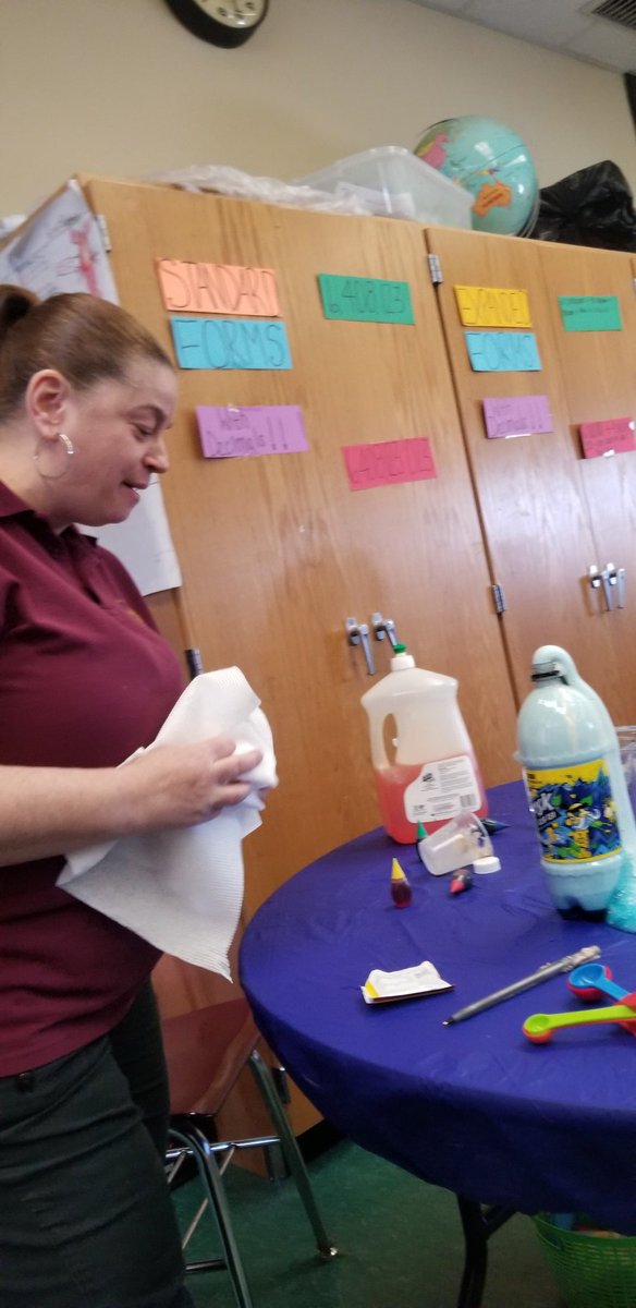 coachdweiss's tweet image. Soooo much fun performing these experiments during a Math lesson! #mixingcolors #elephanttoothpaste  @msvenableps24 @pauldingPS24 #youladiesrock 💜