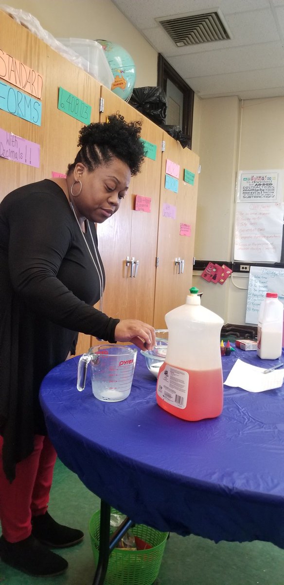 coachdweiss's tweet image. Soooo much fun performing these experiments during a Math lesson! #mixingcolors #elephanttoothpaste  @msvenableps24 @pauldingPS24 #youladiesrock 💜
