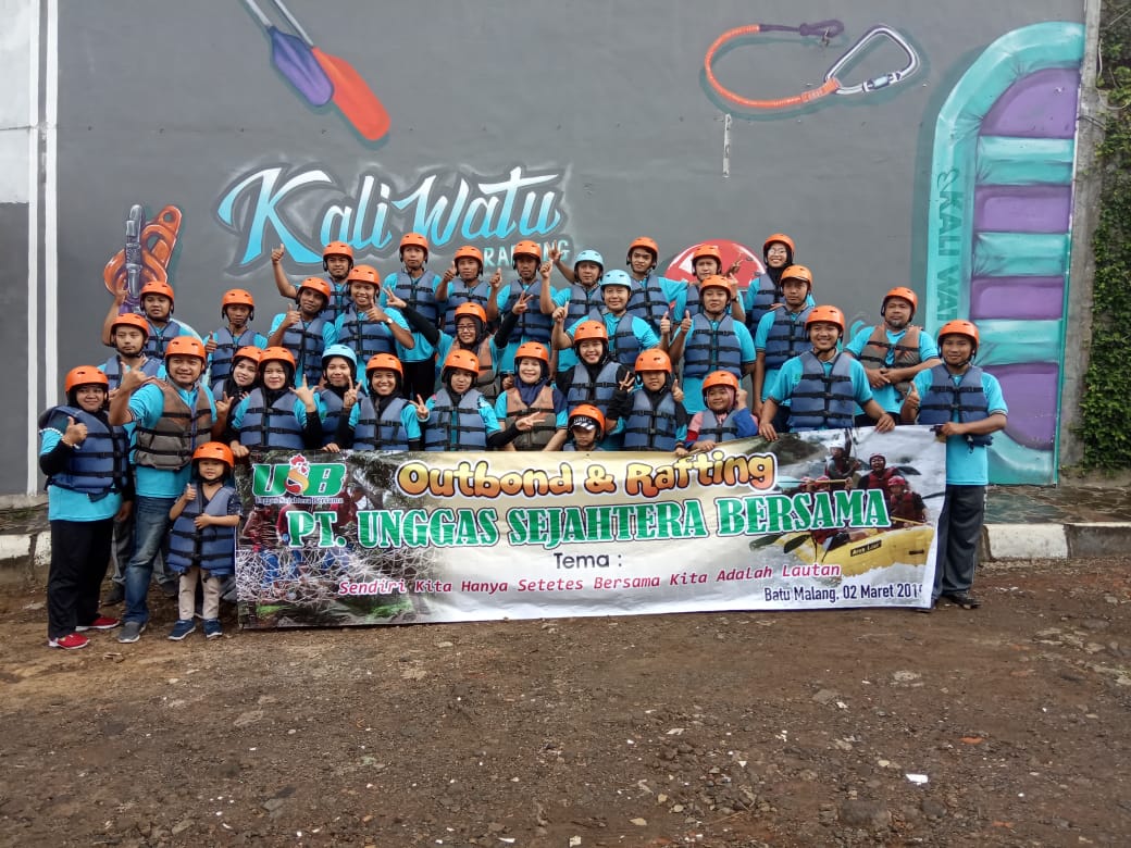 Mujahid_Farhan_'s tweet photo. #ptusb #usb #kaliwatu #rafting #kaliwaturafting #batumalang #targetbojonegoro #eagleoutbound #motivasi #motivation #outboundbojonegoro #outbound #trainingmotivasi #fungames #funoutbound #outboundtraining  #bojonegoro #hypnomotivasi #082362574484 #farhanviruz #mujahidfarhan https://t.co/JXxBmaPswO