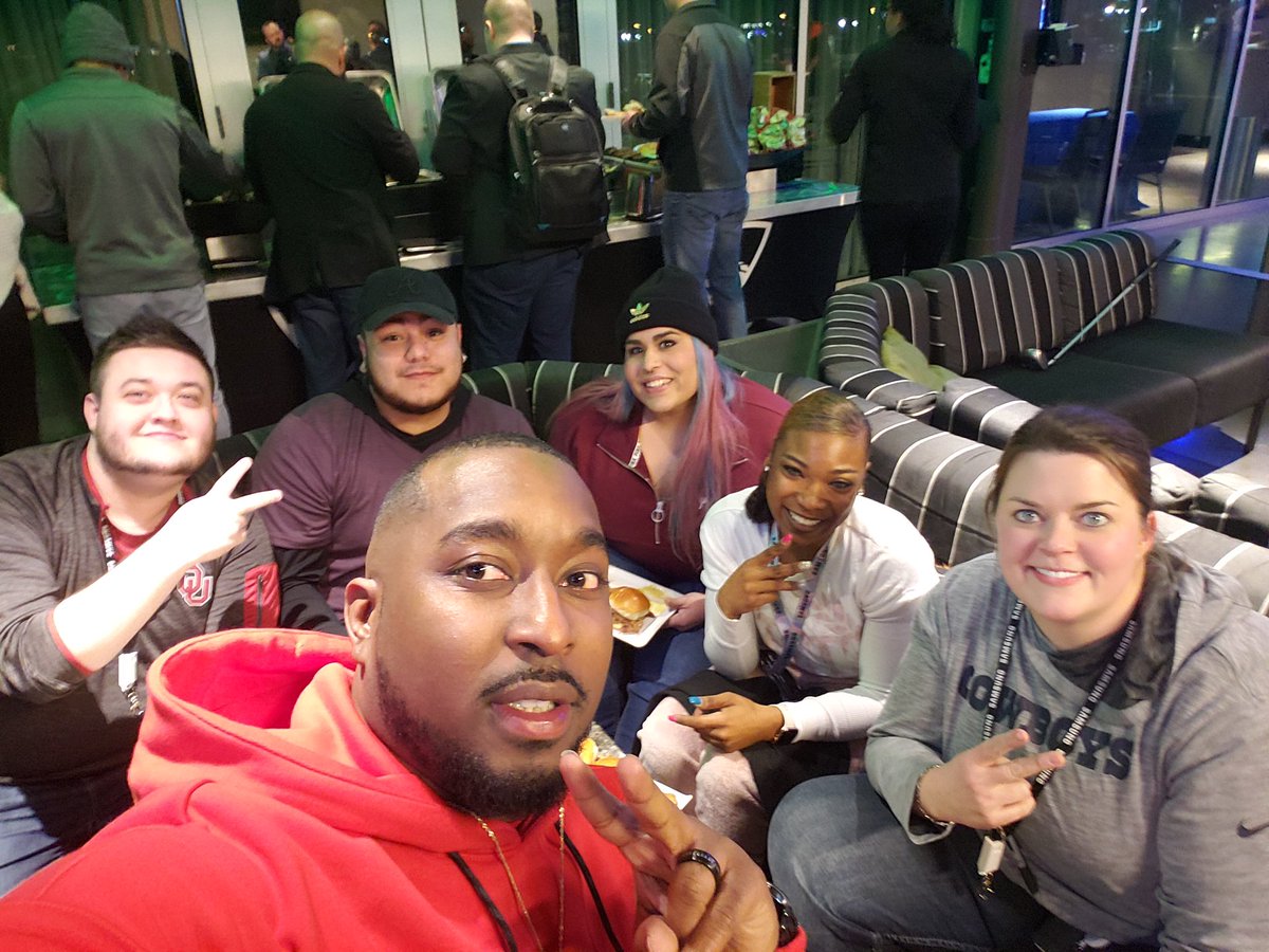 Yukon leading the way at the Samsung event! #Samsung #KAMO #PuttingOKOnTheMap #KAMO 🔥🔥🔥